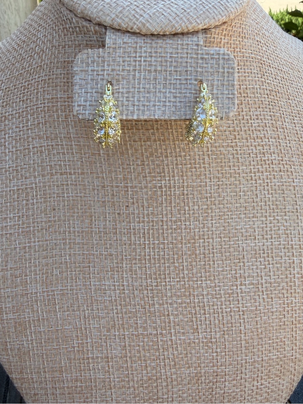 New Gorgeous Gold Leaf Crystal Drop Earrings - Women’s Fashion Jewelry